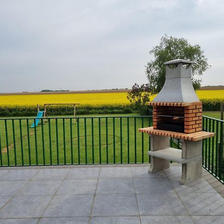 Maison De Vacances Situee Entre Liege, Tongres Et Vise Slins エクステリア 写真