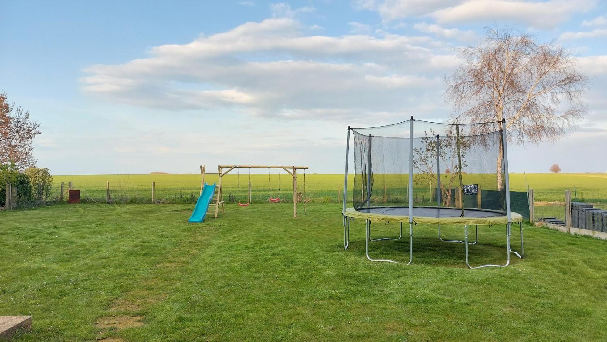 Maison De Vacances Situee Entre Liege, Tongres Et Vise Slins エクステリア 写真